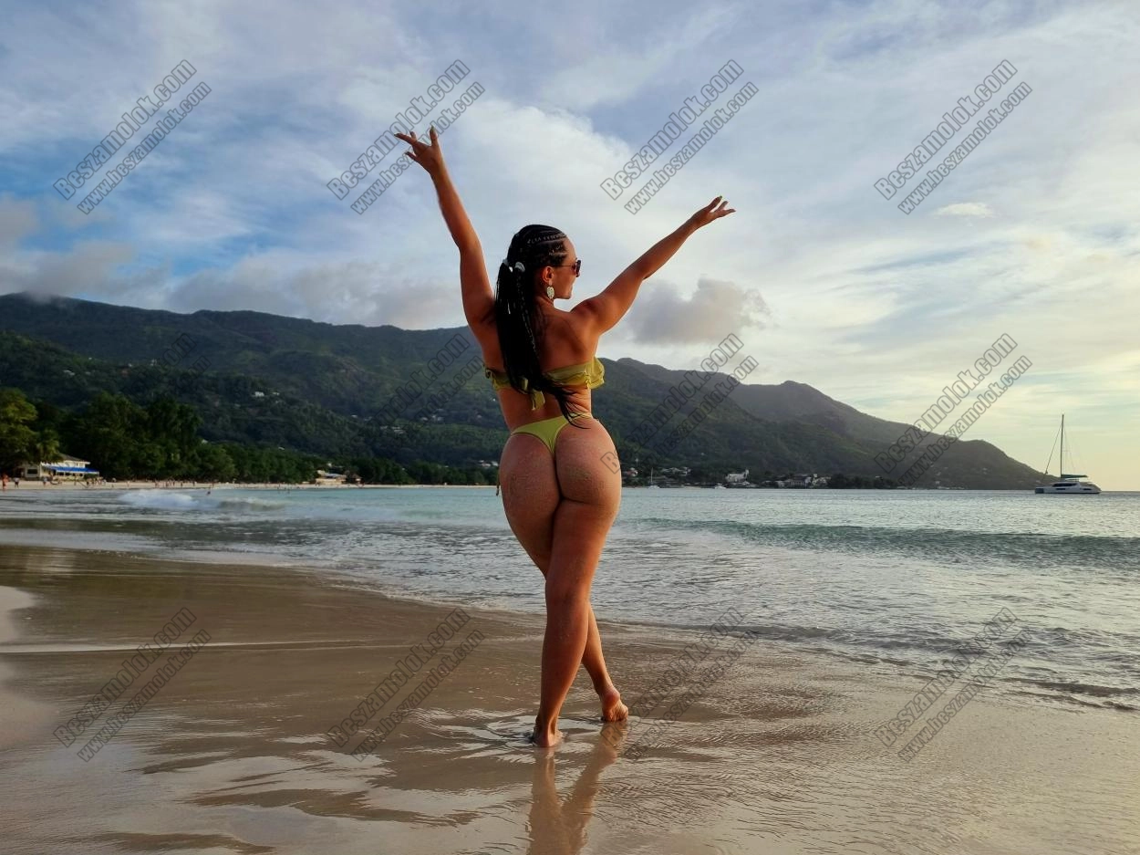 Petra szexi masszazs profil kepes profil - szeximasszazs.hu Petra - +36 30 664 3764 - szexi masszazs foto